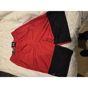Under Armour Men's Medium Red and Black Athletic Shorts